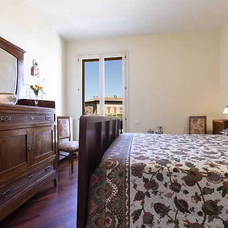 Residenza Palazzo Marchesini ベッド・アンド・ブレックファスト