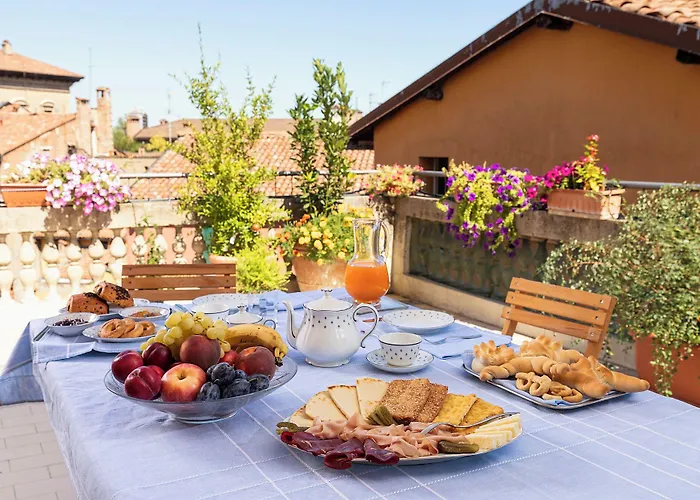 Residenza Palazzo Marchesini Couette-café